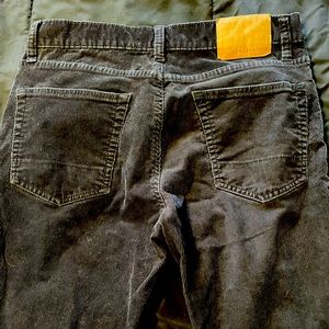 Aeropostale| Men’s black corduroy pants 32x30
